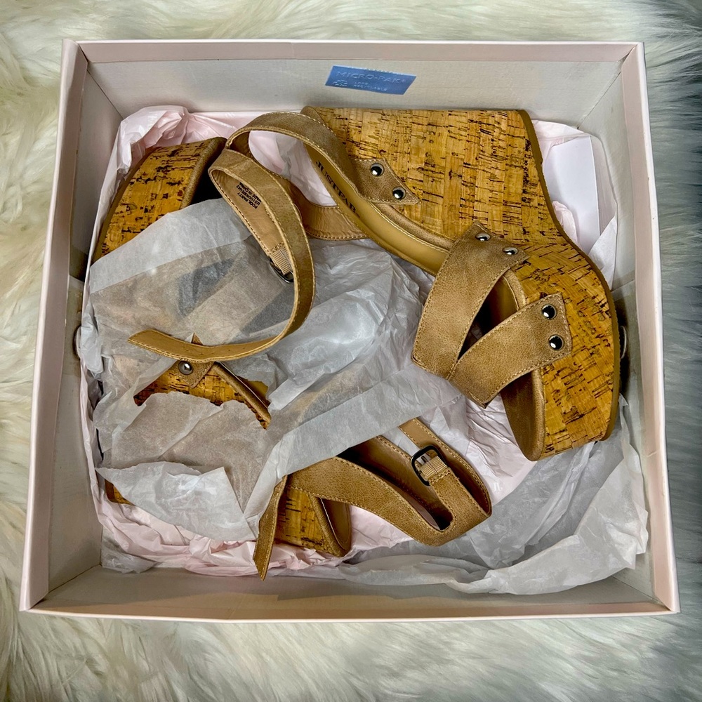 Wedge sandals